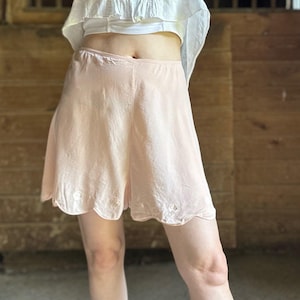1930s to 40s pink silk tap shorts