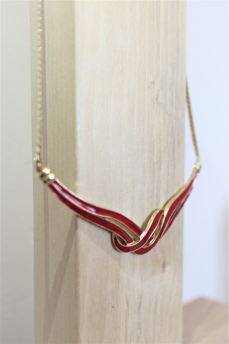 beautiful costume jewelry for gifting UK FREE SHIPPING Gold tone Red enamel ribbon design choker 90s vintage necklace 20 /% Off