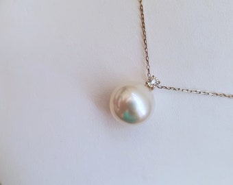 Australian Southsea White Pearl Pendant Necklace 11.2mm Perfect Round Top Quality Untreated Non-Dyed Pearl 18kt White Gold with Diamond