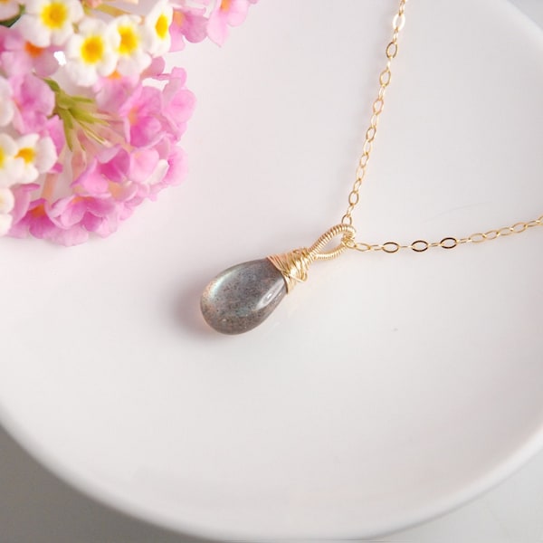 Labradorite necklace, labradorite smooth tear drop pendant necklace, 14K gold filled chain and findings