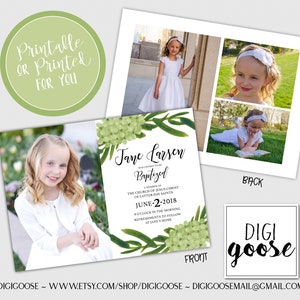 Könnte beinhalten: Eine Taufeinladung mit Fotos eines jungen Mädchens. Die Vorderseite der Einladung zeigt den Text "Jane Larsen Getauft" mit floralen Designs. Die Rückseite zeigt drei weitere Fotos des Mädchens. Ein grüner Kreis lautet "Druckbar oder Gedruckt für Sie".
