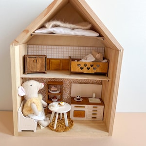 Mouse house, wooden doll house, fits Maileg mice, wooden furniture, miniature furniture.