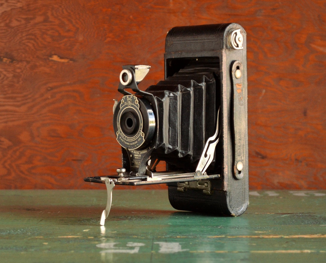 1930年製？　BEWI Kodak? VINTAGE BEWI  SCOPE Vintage 16MM 1930-40's Cine-Kodak Magazine Movie Crank
