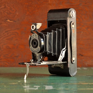 Kodak Hawk-Eye Model B, No. 2A Folding Camera, 116 cartridge, 1930s camera
