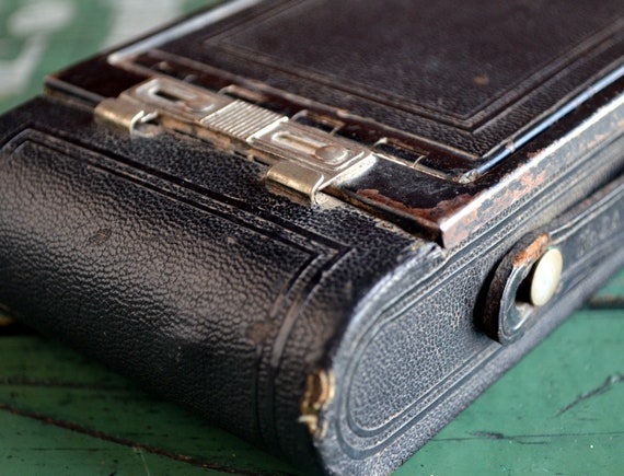 Kodak Hawk-eye Model B, No. 2A Folding Camera, 116 Cartridge