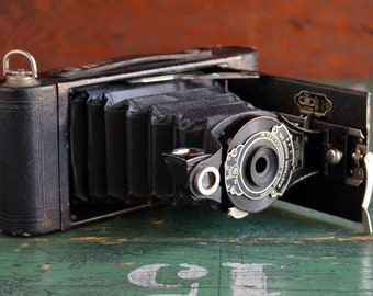 Kodak N° 2 Film Pack Hawk-Eye Vintage cameras collection by Sylvain Halgand
