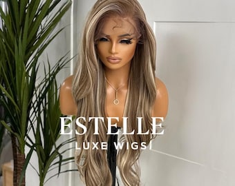 Lange verwurzelte Klavier blond / braun Balayage 13 von 6 Lace Front Perücke - Premium Kunsthaar | Natürlicher Haaransatz Alltagsperücke | Bequeme Passform