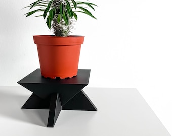 Plant Stand Pedestal, Sculptural Elevating Riser, 3D Printed Retro Decor, Quirky Minimalist Planter Display