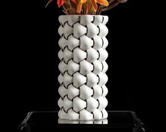 Knotted Texture Vase, Modern Floral Holder, Nature Inspired, Mini Livingroom Accent, Versatile Decor