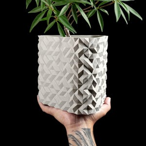 Original Planter Pot, Elegant Cobblestone Succulent Holder, Stylish Indoor Herbal Container, Japandi Style Decor