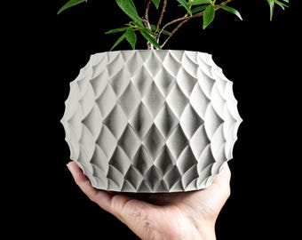 Diamond Shaped, Planter Pot , Indoor Succulent Holder, Nordic Workspace Accent, Art Deco Planter
