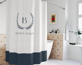 de douche minimaliste en forme de couronne de laurier à monogramme | Décoration de salle de bain initiale personnalisée, bloc de couleur nom complet, décoration d'intérieur moderne