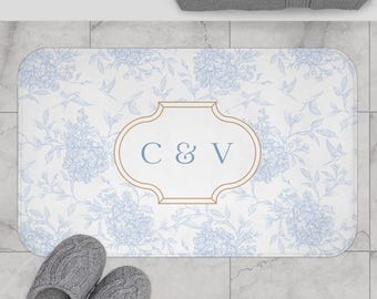 Tapis de bain floral élégant avec monogramme personnalisé, cadeau de mariage, tapis de salle de bain doux, décoration d'intérieur pour couples, cadeau de pendaison de crémaillère, touche personnalisée