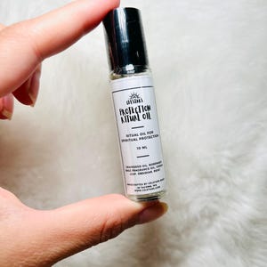 Protection Ritual Oil Protection Spell Non-Toxic Fragrance Spells Self-Care Gift for Witches Perfume Oil Body Oil Candle Annointing Oil