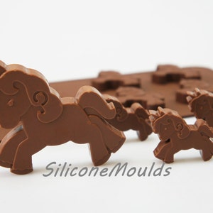4+1 Unicorn Horse Pony Fantasy Mythical Novelty Chocolate Silicone Mould Candy Lolly Cake Topper Silicon Mold - resin / craft / wax / soap