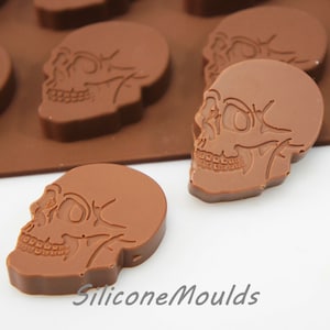 BROWN 8 cell large SKULL Retro Pagan Silicone Bakeware Mould Candy Cake Mold Cupcake Toppers / Resin / Wax / Soap