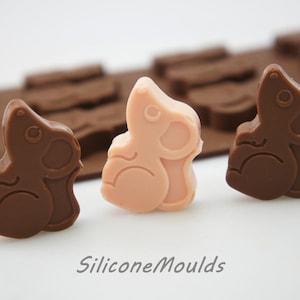 12 cell FIELD MOUSE Woodland Animal Silicone Bakeware Mould Candy Cake Mold Cupcake Toppers / Resin / Wax / Soap
