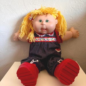 2004 Cabbage patch kids play along doll