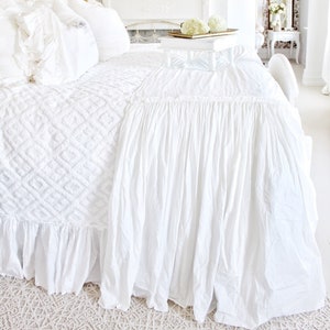 Ruffled Bed Scarf | Ruffled Bed Linens | Ruffled Bed Cover | Bed Runner | Ruffled Bed | Bed Runner | Linen Bedding | Shabby Chic Bedding