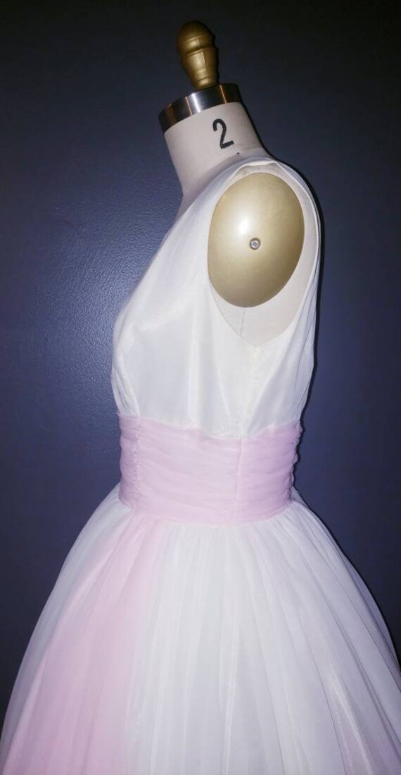 Stunning!! 1950s/60s Party Dress ~ White & Pink D… - image 7