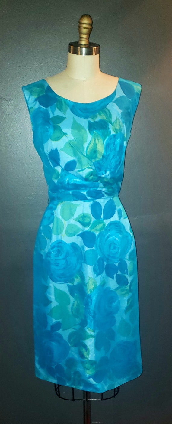 Stunning 1950s Silk Dress with amazing floral blue