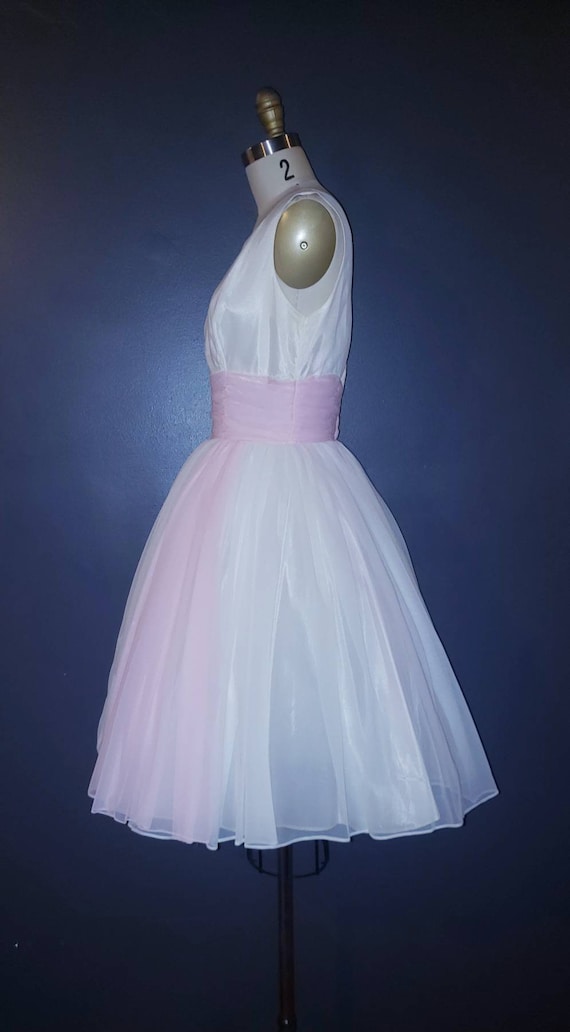 Stunning!! 1950s/60s Party Dress ~ White & Pink D… - image 5