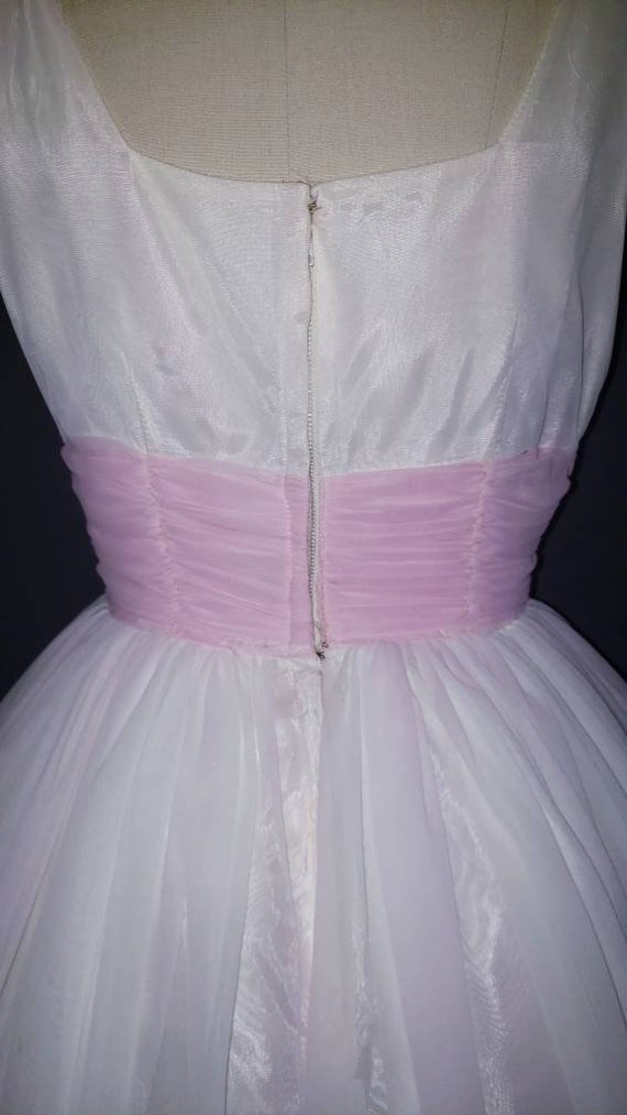 Stunning!! 1950s/60s Party Dress ~ White & Pink D… - image 10