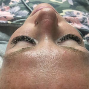 Volume and Mega Volume Eyelash Training Manual. Discounted price