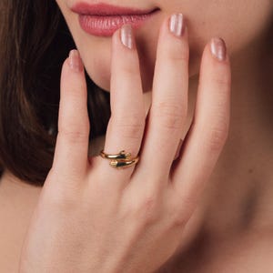 Adjustable Wrapped Hands Ring, Gold Plated Wrapped Hand Ring, Minimalist Love Ring, Two Hand Ring, Everyday Jewelry, Dainty Mothers Day Gift