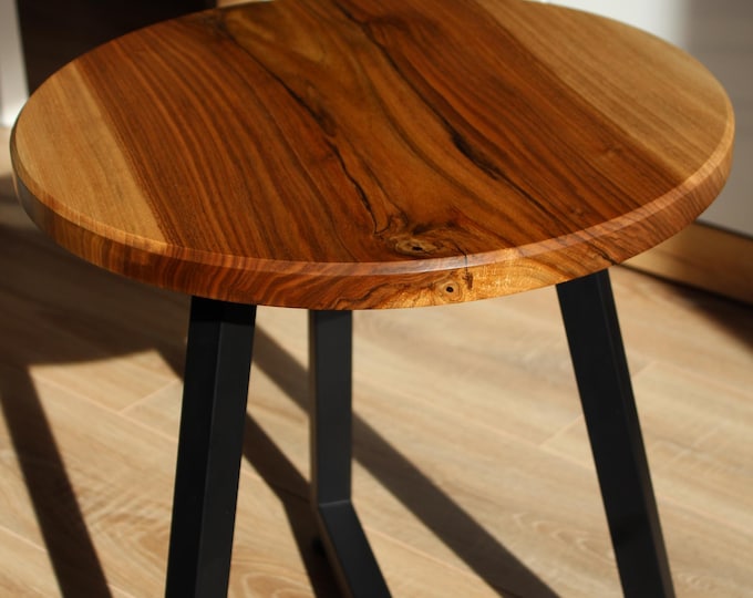 Handmade Round Walnut Coffee Table 46.5 cm (18.3 in) | Modern Wooden and Metal Side Table | Natural Walnut Living Room Table
