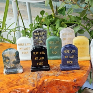 2.4“ Natural Mixed quartz Tombstone,Crystal Tombstone,Home Decoration,Mineral Specimen,Reiki Healing,Halloween tombstone,Crystal Gifts 1PC