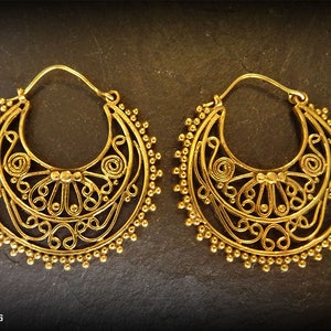 Tribal mässingsörhängen: Etnisk stil, nickelfria