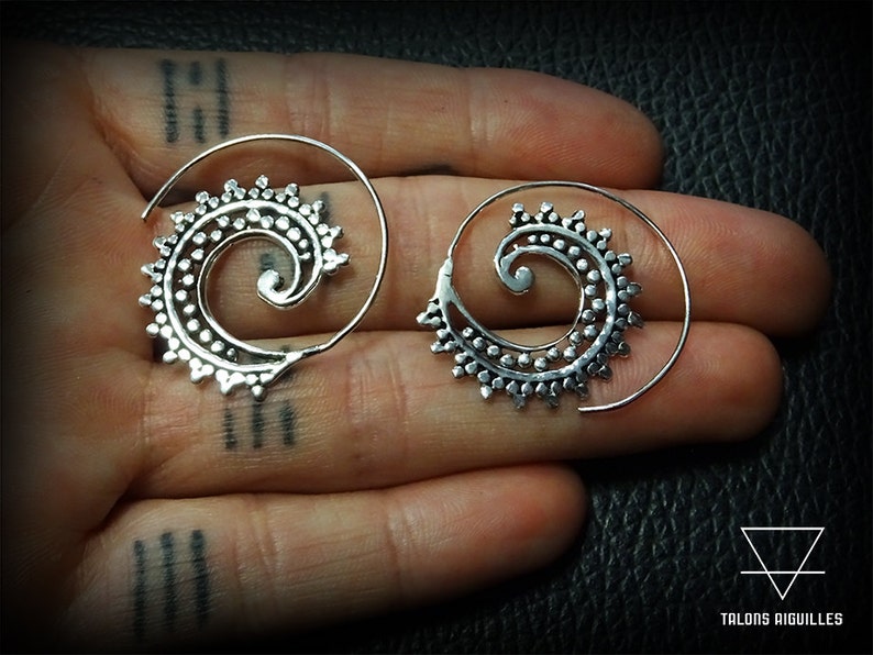 Ethnic spiral brass silver plated earrings tribal earrings Ethnic earrings 31-193 image 3