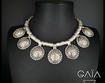 Collana Boho placcata in argento ossidato: gioielli etnici tribali