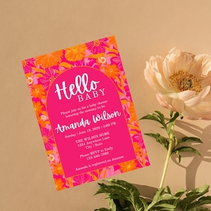 Puede incluir: Una invitación a un baby shower con un vibrante diseño floral en rosa y naranja. La invitación presenta el texto "Hello Baby" y los detalles del evento, incluido el nombre "Amanda Wilson" y la fecha y hora. Una gran flor se encuentra en el fondo.