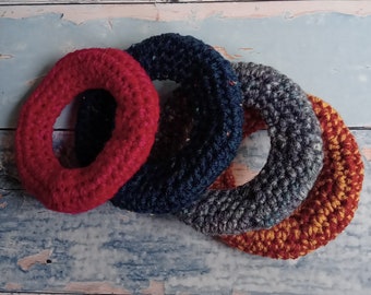 Wearable crochet marble fidget bangle. Choice of colour.