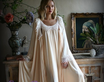 Bata de satén rubor Lencería de satén Bata de novia de satén Lencería de boda Ropa de dormir de novia Ropa de dormir de satén Lencería de novia Bata de boda