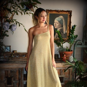 One shoulder nightgown top