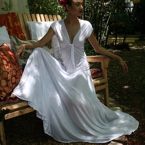 Ivory Silk Knit Bridal Nightgown Wedding Lingerie Keyhole Tie Front silk Sleepwear Honeymoon Lingerie Night Gown Bridal Sleepwear