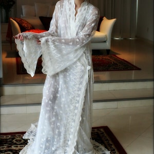 Embroidered Lace Bridal Robe French Lace Wedding Robe Bridal Lingerie Wedding Sleepwear Art Deco Lace Robe Wedding Trousseau Honeymoon Robe