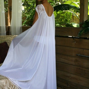White Full Swing Nightgown Romantic Lingerie Bridal Wedding Lace Cap Sleeve Sleepwear image 2