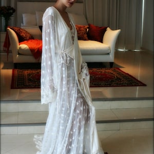 Embroidered Lace Bridal Robe French Lace Wedding Robe Bridal Lingerie Wedding Sleepwear Art Deco Lace Robe Wedding Trousseau Honeymoon Robe