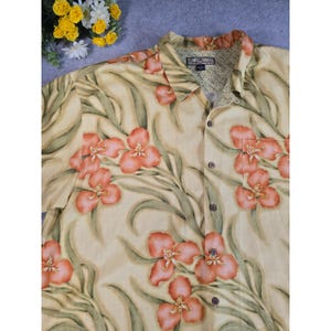 Y2K Tommy Bahama Mens XXL 100% Silk Button Down Yellow Floral Tropical Vacation image 1