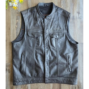 Vintage First Classics Leather Vest Mens XL Motorcycle Biker Sleeveless Jacket