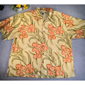Y2K Tommy Bahama Mens XXL 100% Silk Button Down Yellow Floral Tropical Vacation image 2