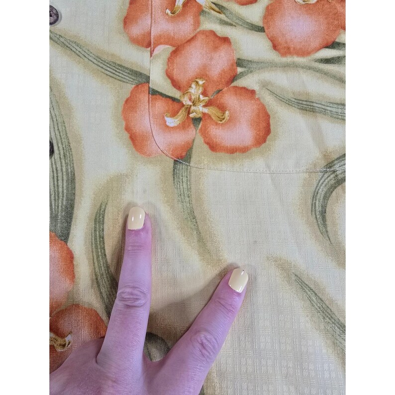 Y2K Tommy Bahama Mens XXL 100% Silk Button Down Yellow Floral Tropical Vacation image 7