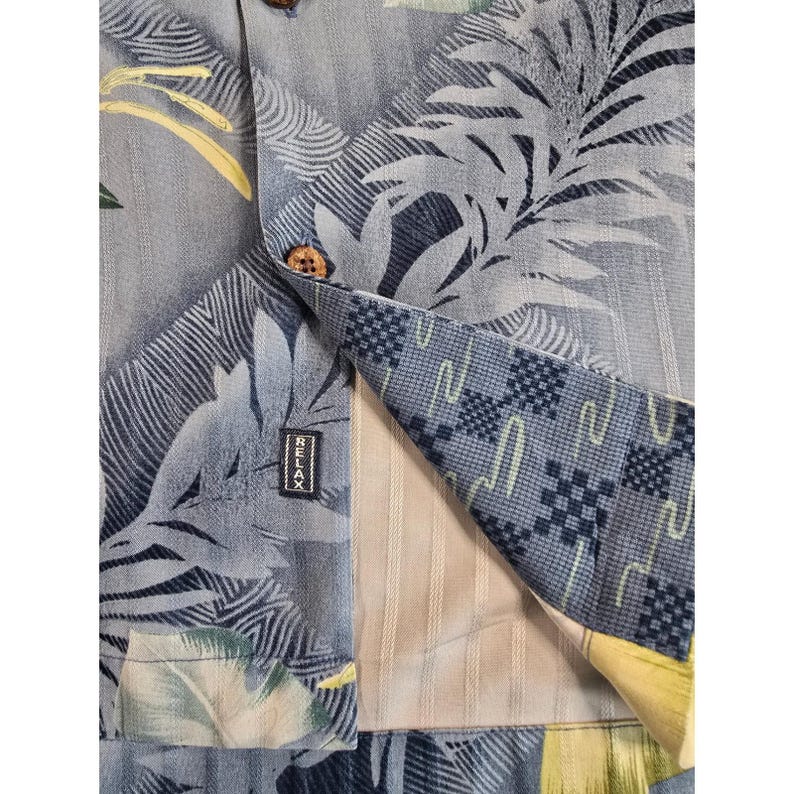 Camisa de manga larga azul con botones y estampado tropical para hombre Tommy Bahama, talla XXL, estilo Y2K. imagen 6