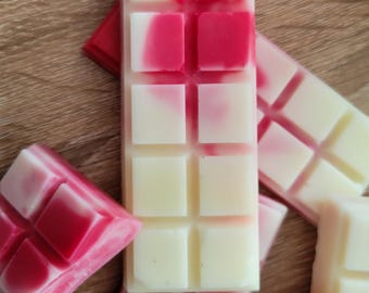 Strawberries & Cream Scented Wax Melt: Vegan Coconut Soy Blend
