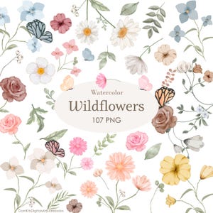 Pode incluir: Ilustração em aquarela de várias flores silvestres, incluindo rosas, margaridas e hortênsias, em tons de rosa, azul e amarelo. Borboletas estão espalhadas entre as flores. O texto diz "Watercolor Wildflowers 107 PNG".