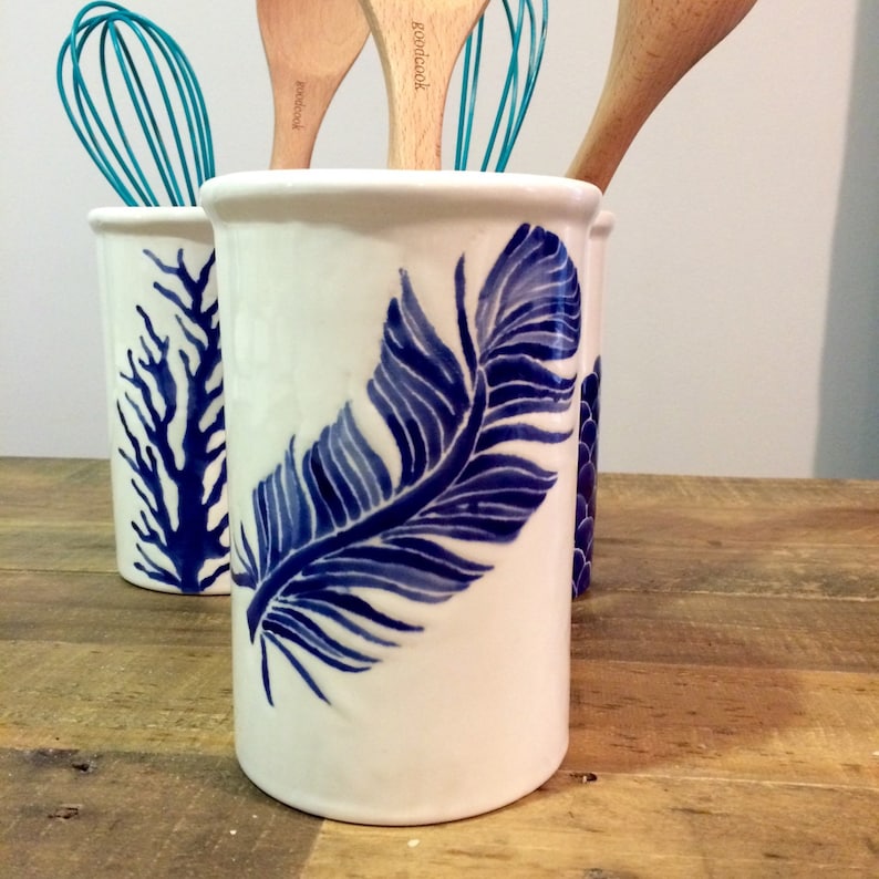 Utensil holder Blue feather ceramic utensil holder